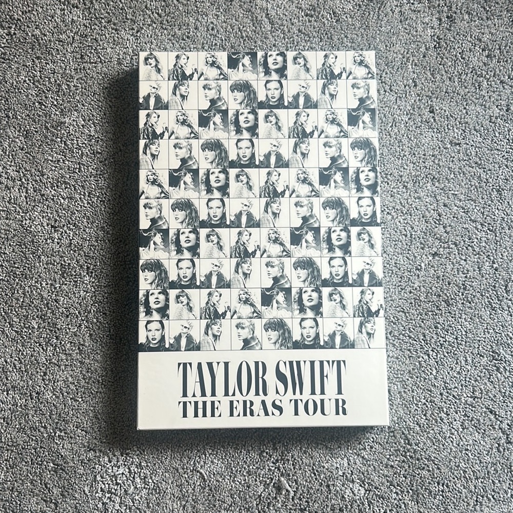 Vip Eras Tour Box